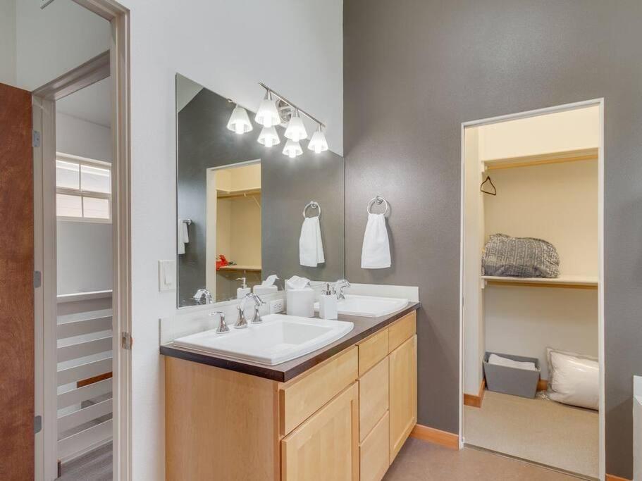 Brand New Downtown Modern 5 Beds, 3 Full Baths Vermont Avenue, Boise Eksteriør billede